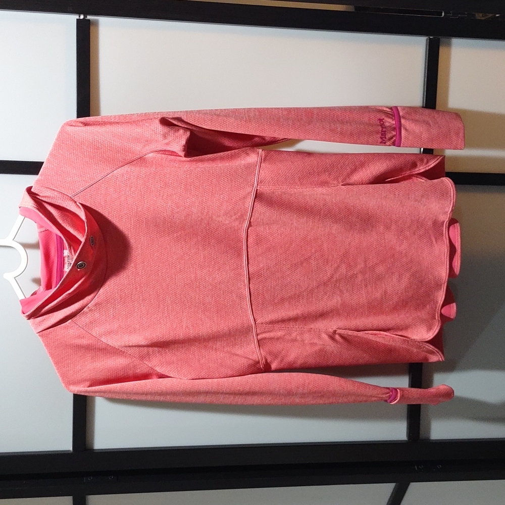 Hooded Marmot shirt